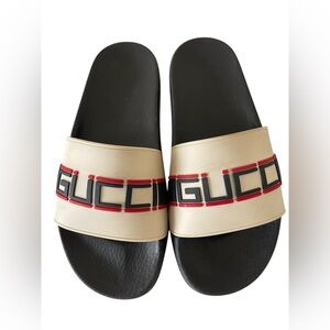 Gucci Women’s Pursuit Slides Sandals, Off White/Black/Red, Size 39